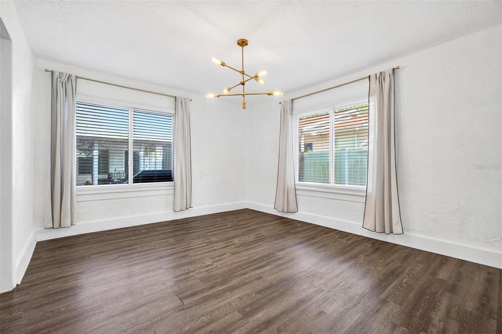 Image 15 of 25 For 2635 14th Avenue N