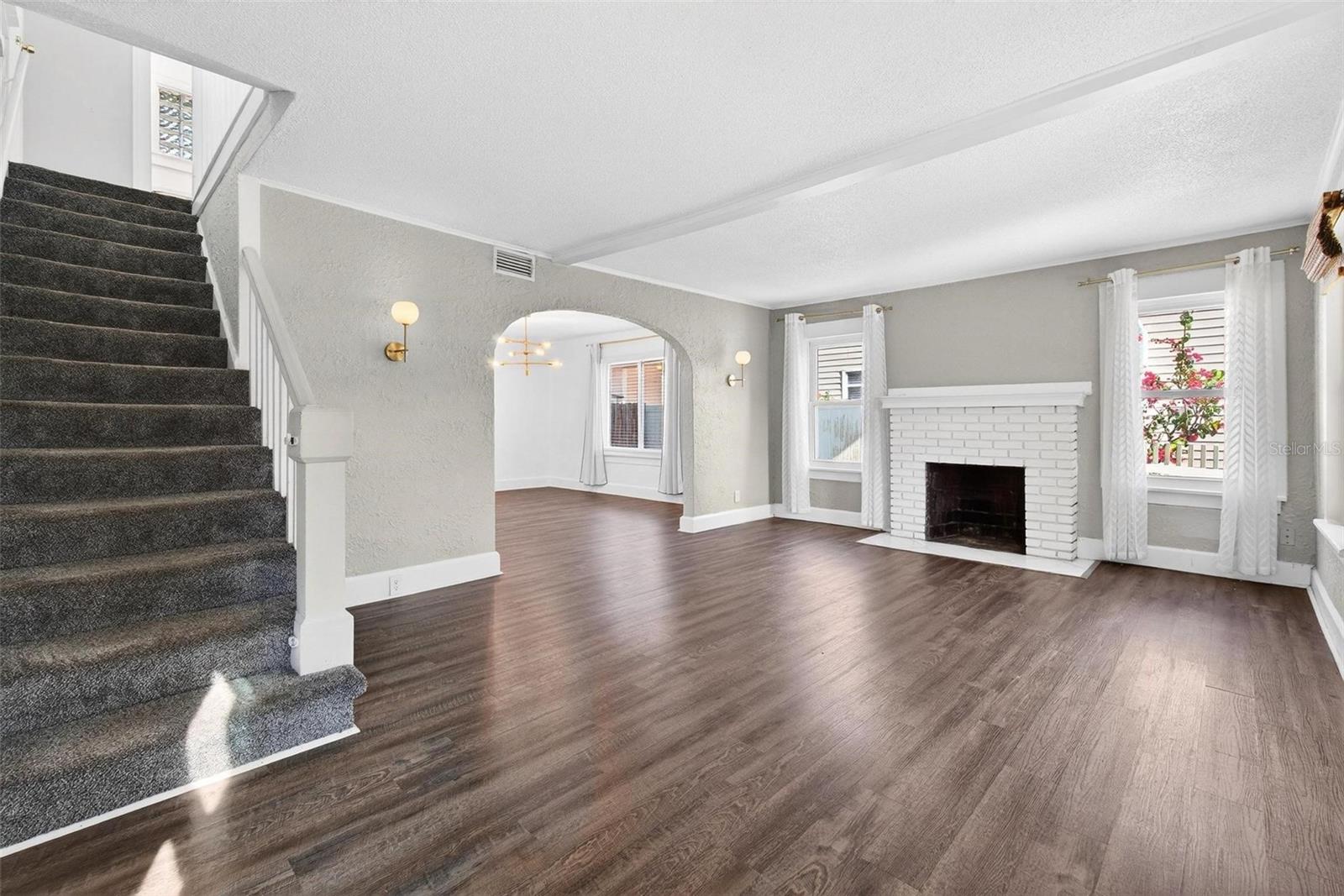 Image 17 of 25 For 2635 14th Avenue N