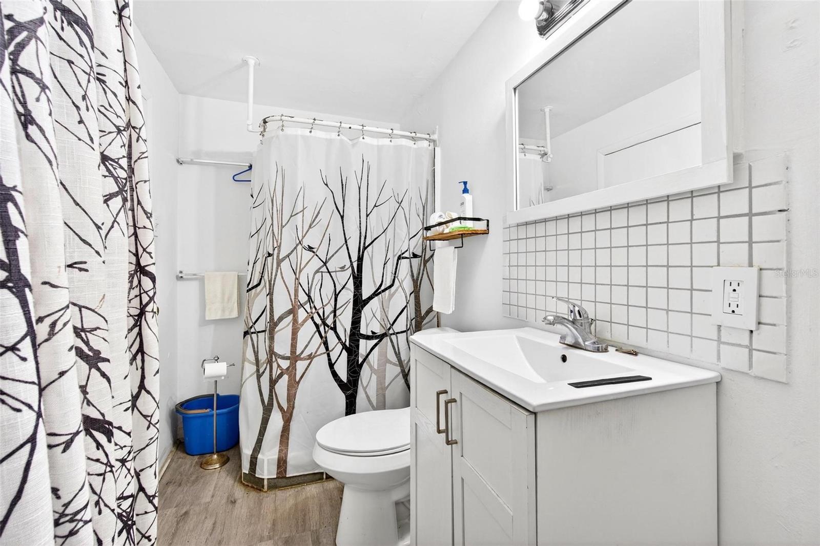 Image 23 of 25 For 2635 14th Avenue N