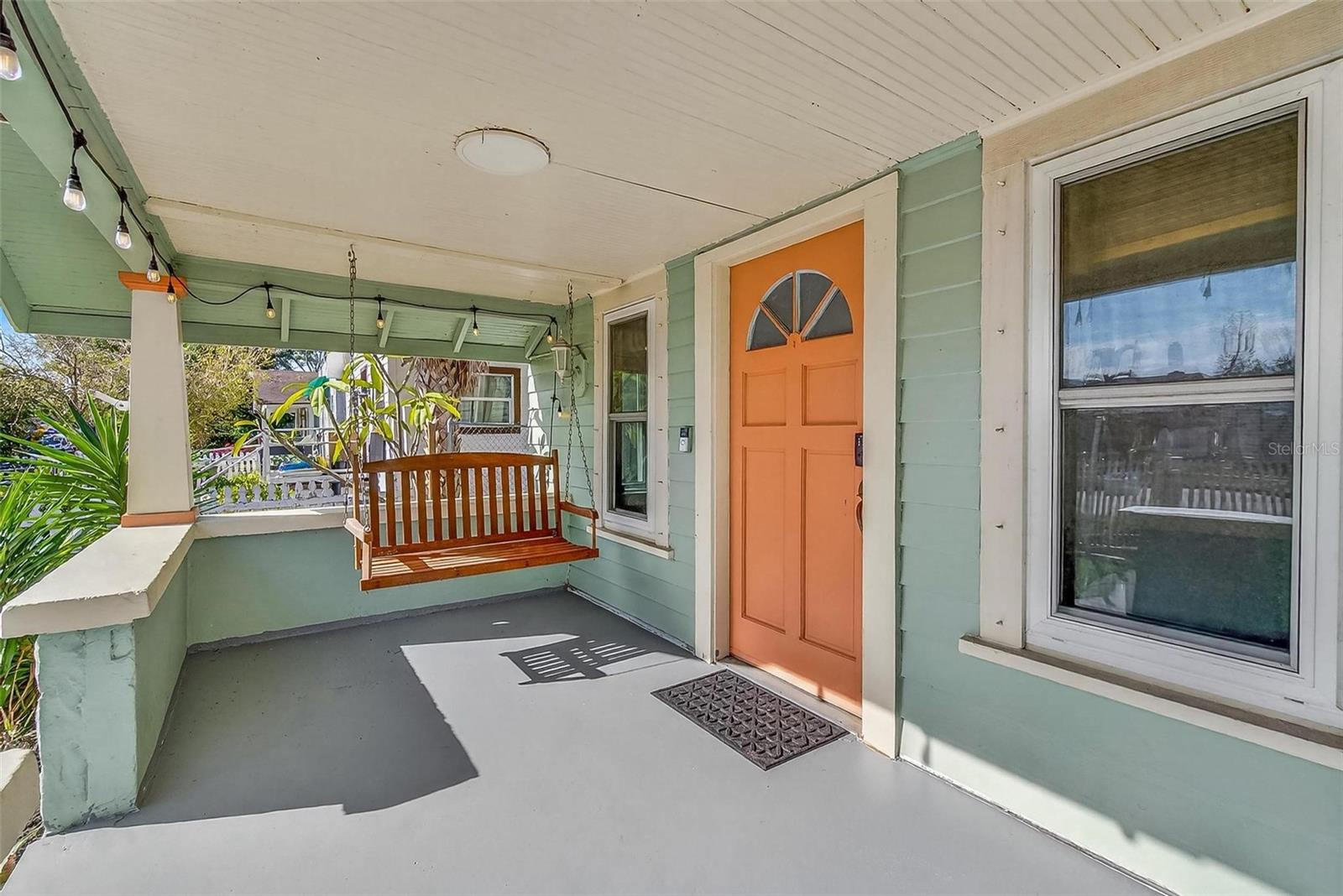 Image 4 of 25 For 2635 14th Avenue N