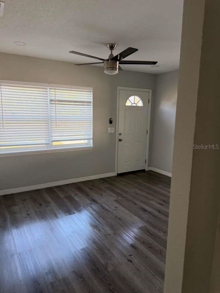 Image 19 of 43 For 5215 17th Avenue