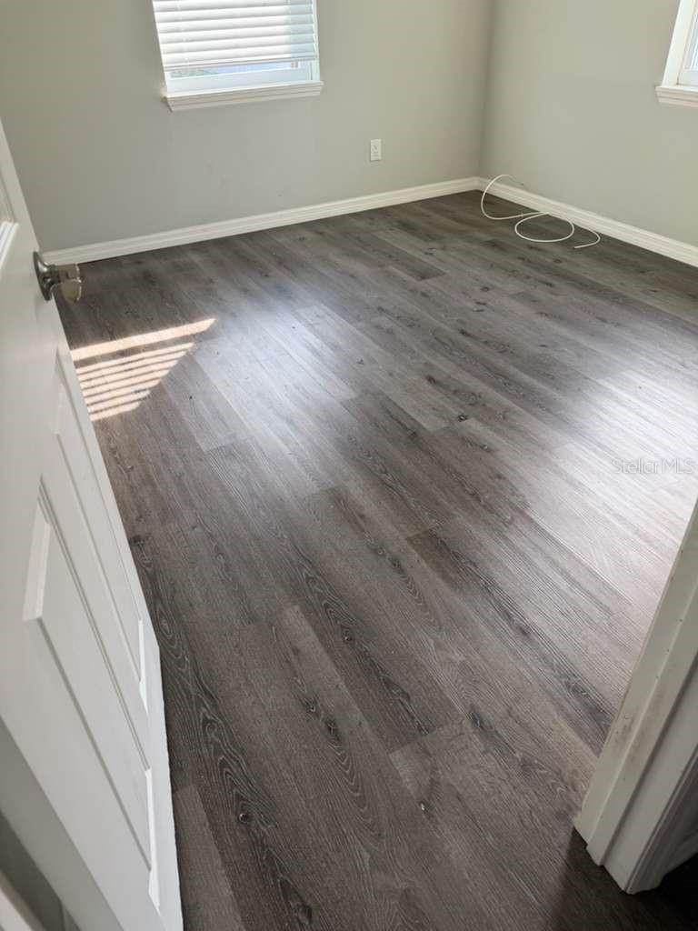 Image 22 of 43 For 5215 17th Avenue