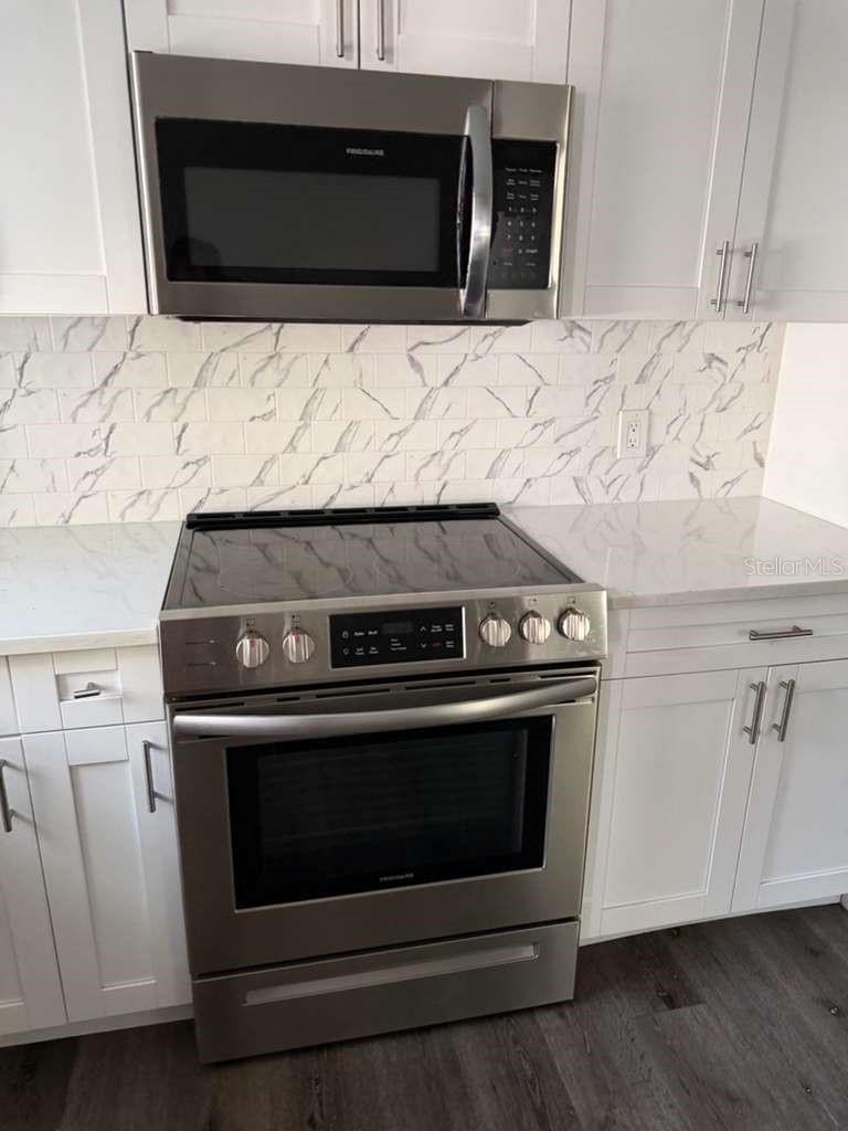 Image 3 of 43 For 5215 17th Avenue