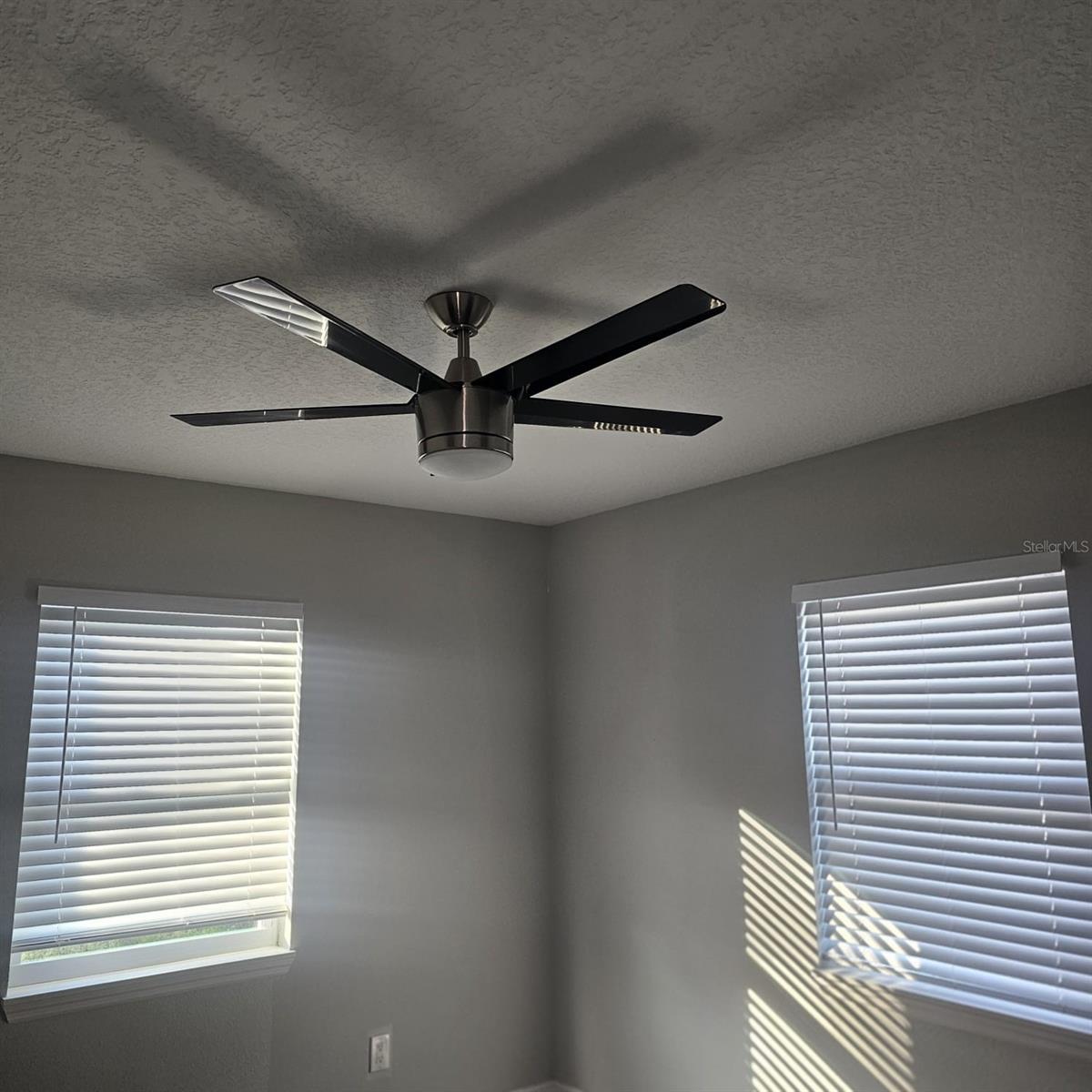 Image 32 of 43 For 5215 17th Avenue