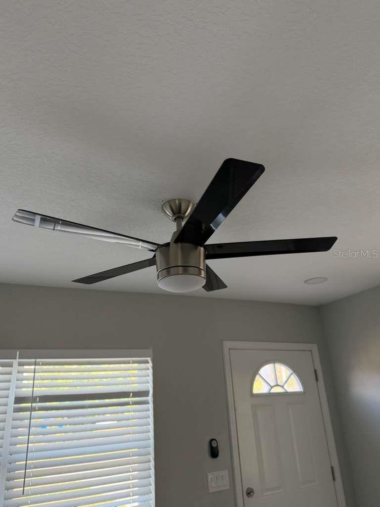 Image 9 of 43 For 5215 17th Avenue