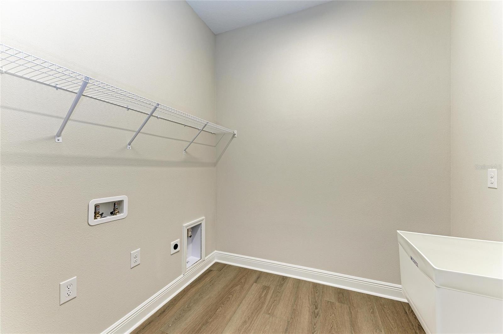 Image 36 of 38 For 35564 Big Hawk Drive