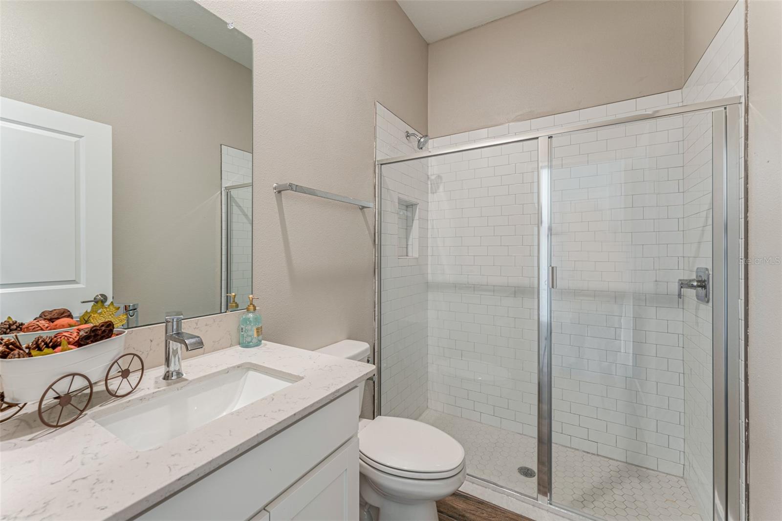 Image 22 of 56 For 21378 Snowy Orchid Terrace