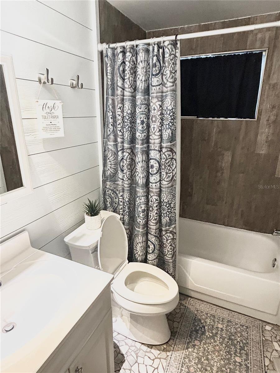 Image 12 of 17 For 8656 Magnolia Drive