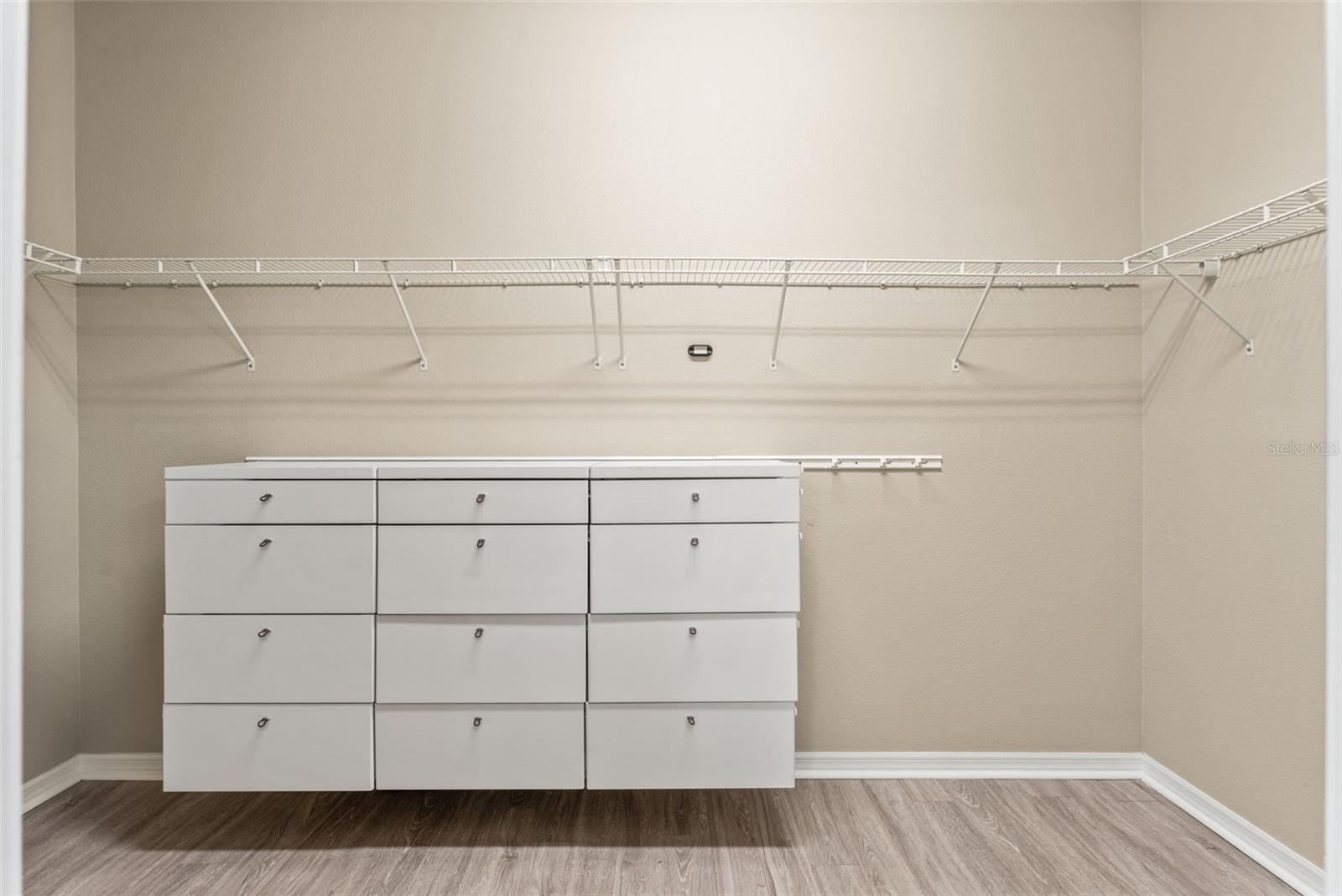 Image 24 of 69 For 8012 Olive Brook Drive