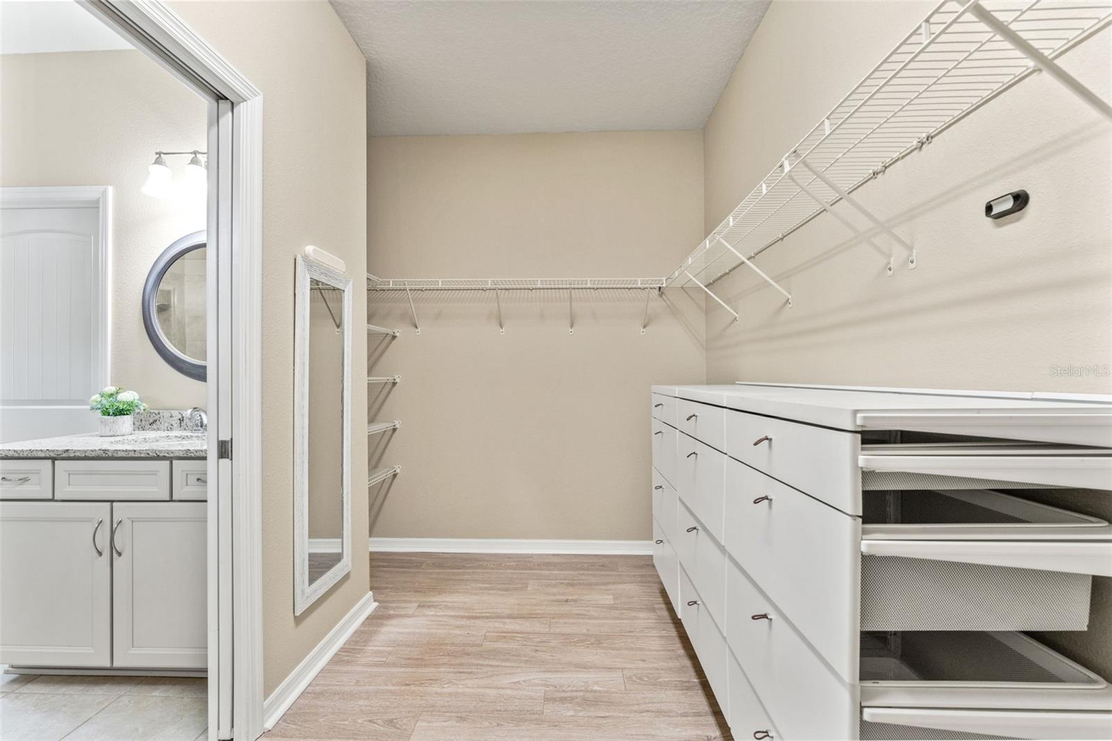 Image 25 of 69 For 8012 Olive Brook Drive