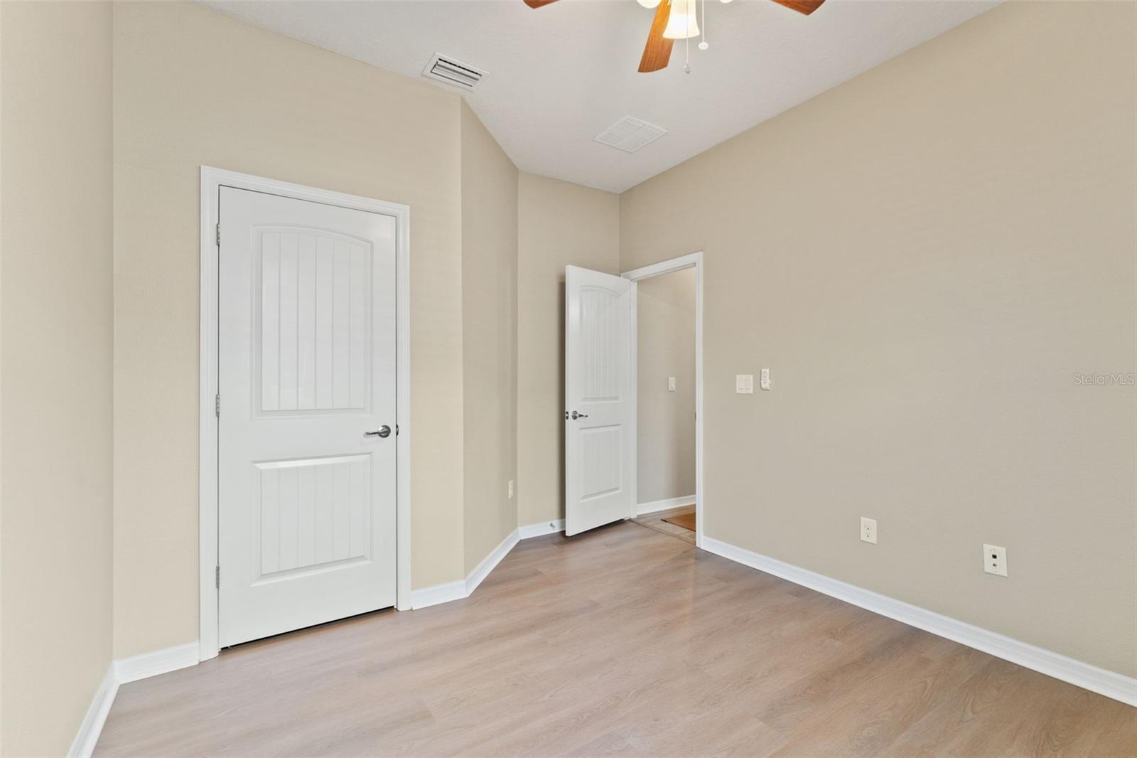 Image 31 of 69 For 8012 Olive Brook Drive