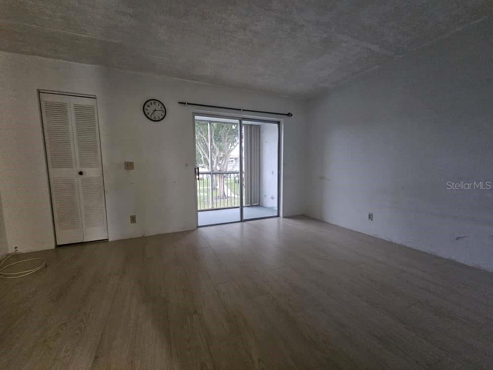 Image 13 of 17 For 400 Village Green Circle W 205