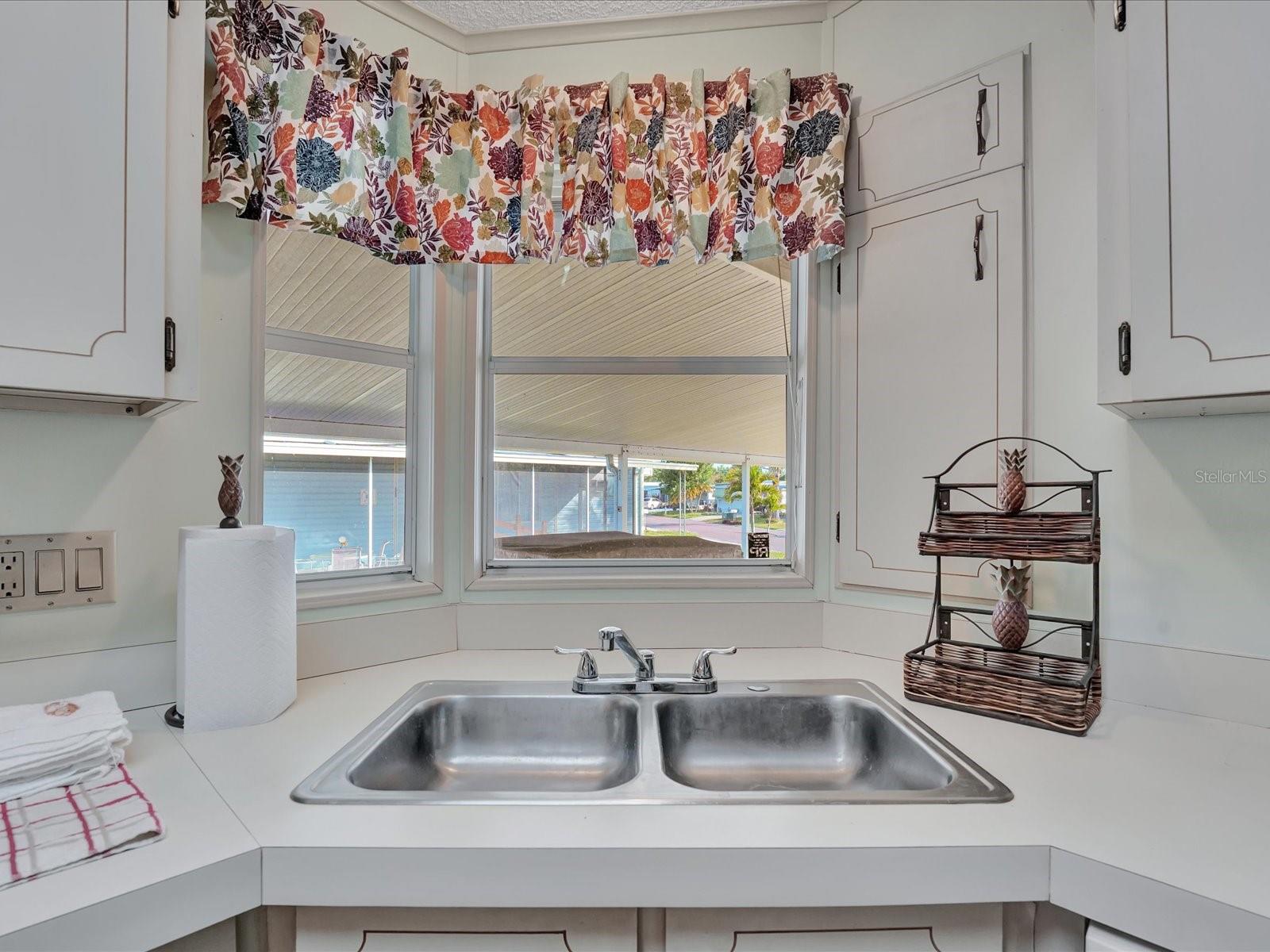 Image 6 of 35 For 118 Saint Pierres Way