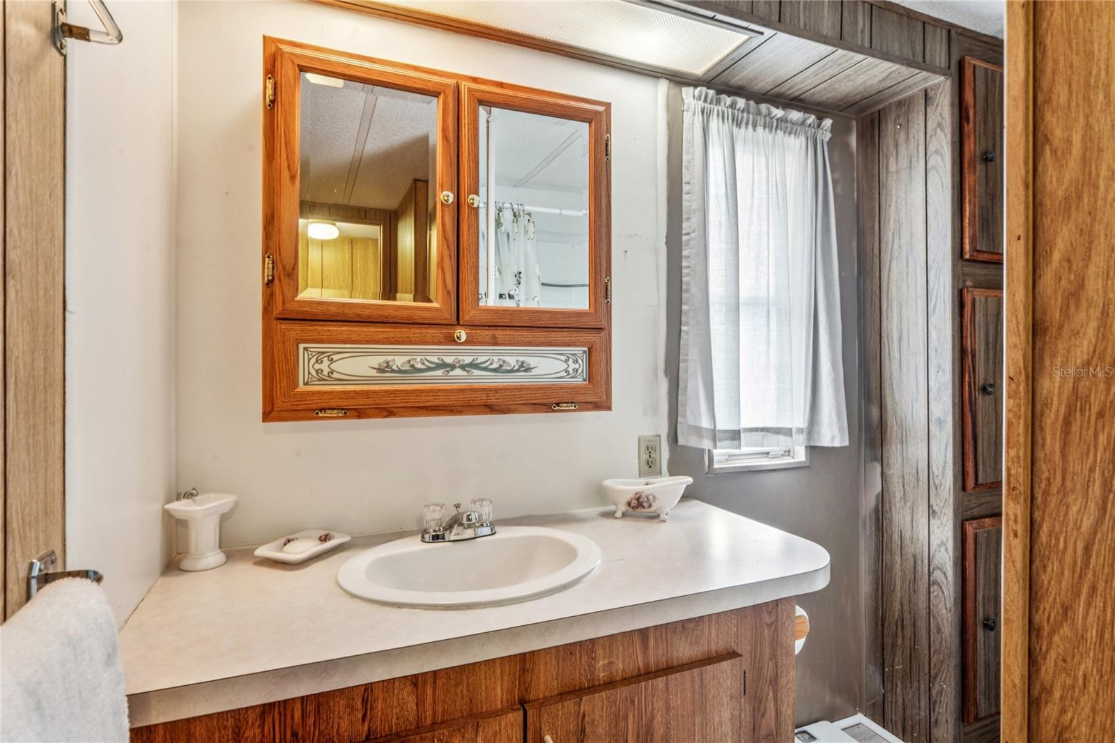 Listing photo id 24 for 38536 Remora Avenue