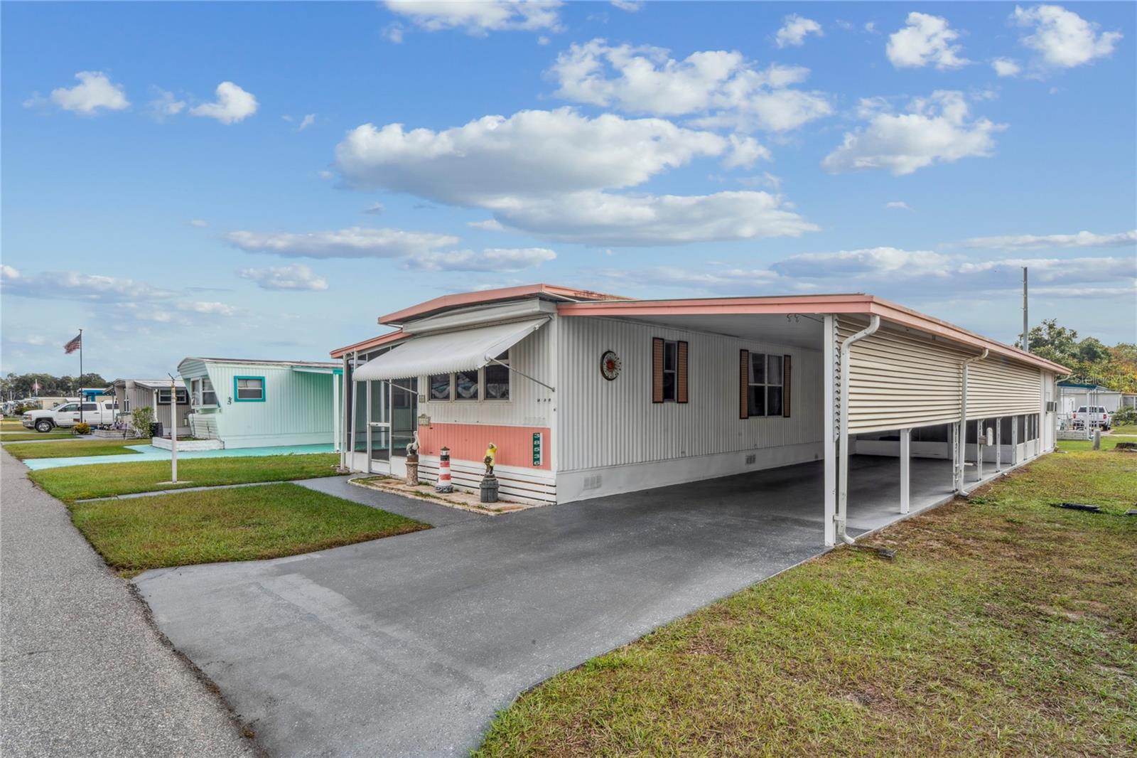 Listing photo id 26 for 38536 Remora Avenue