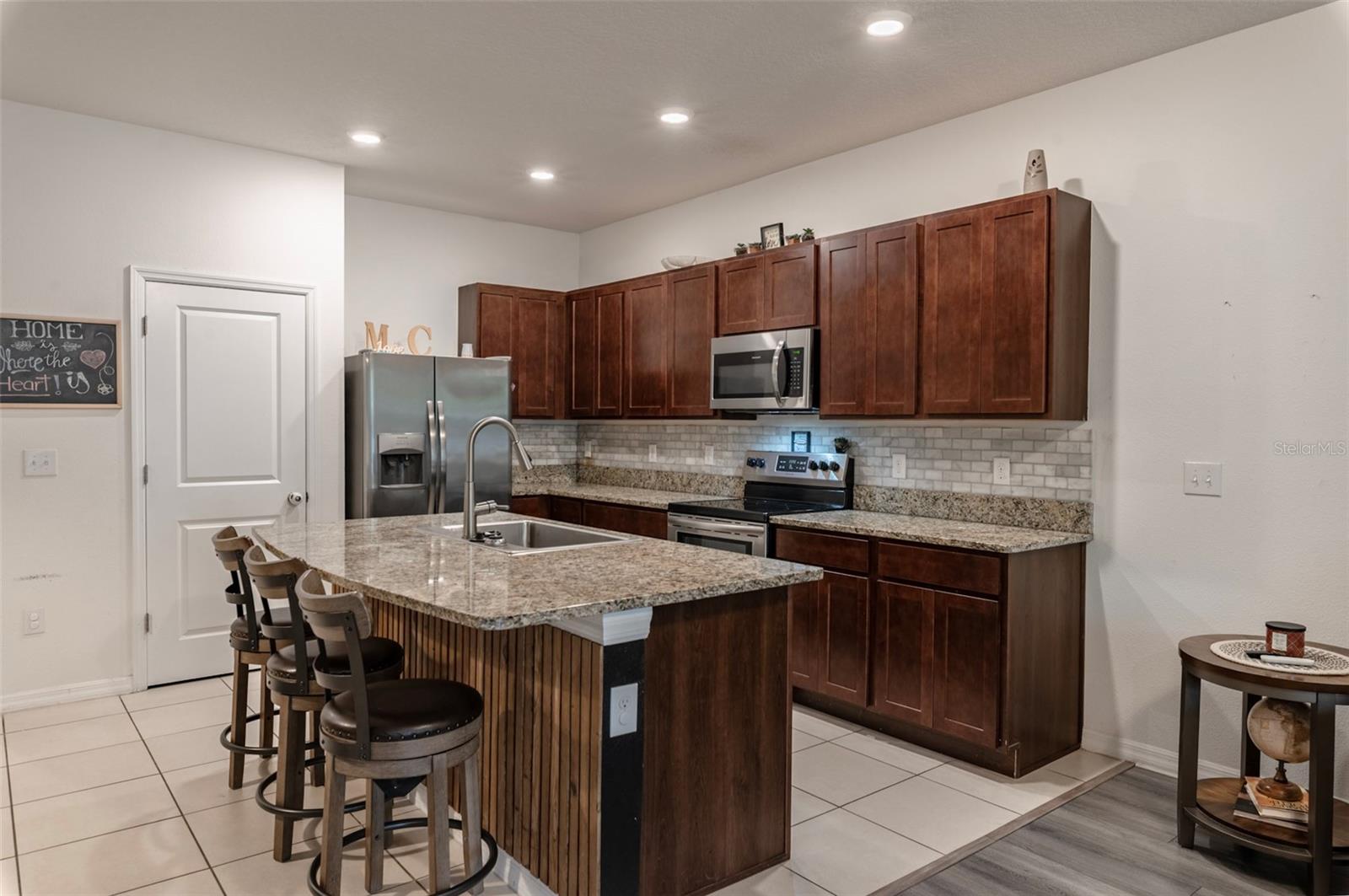 Image 9 of 28 For 3327 Pleasant Willow Court