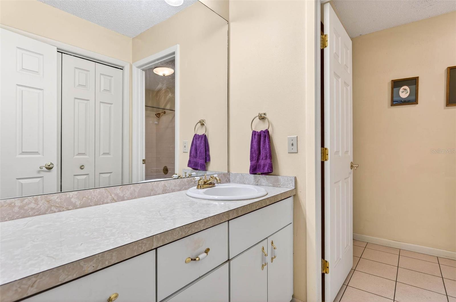 Listing photo id 18 for 37821 Willingham Avenue