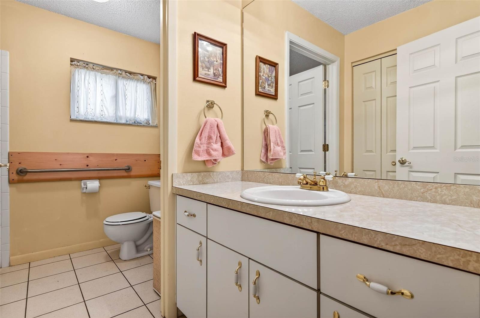 Listing photo id 22 for 37821 Willingham Avenue