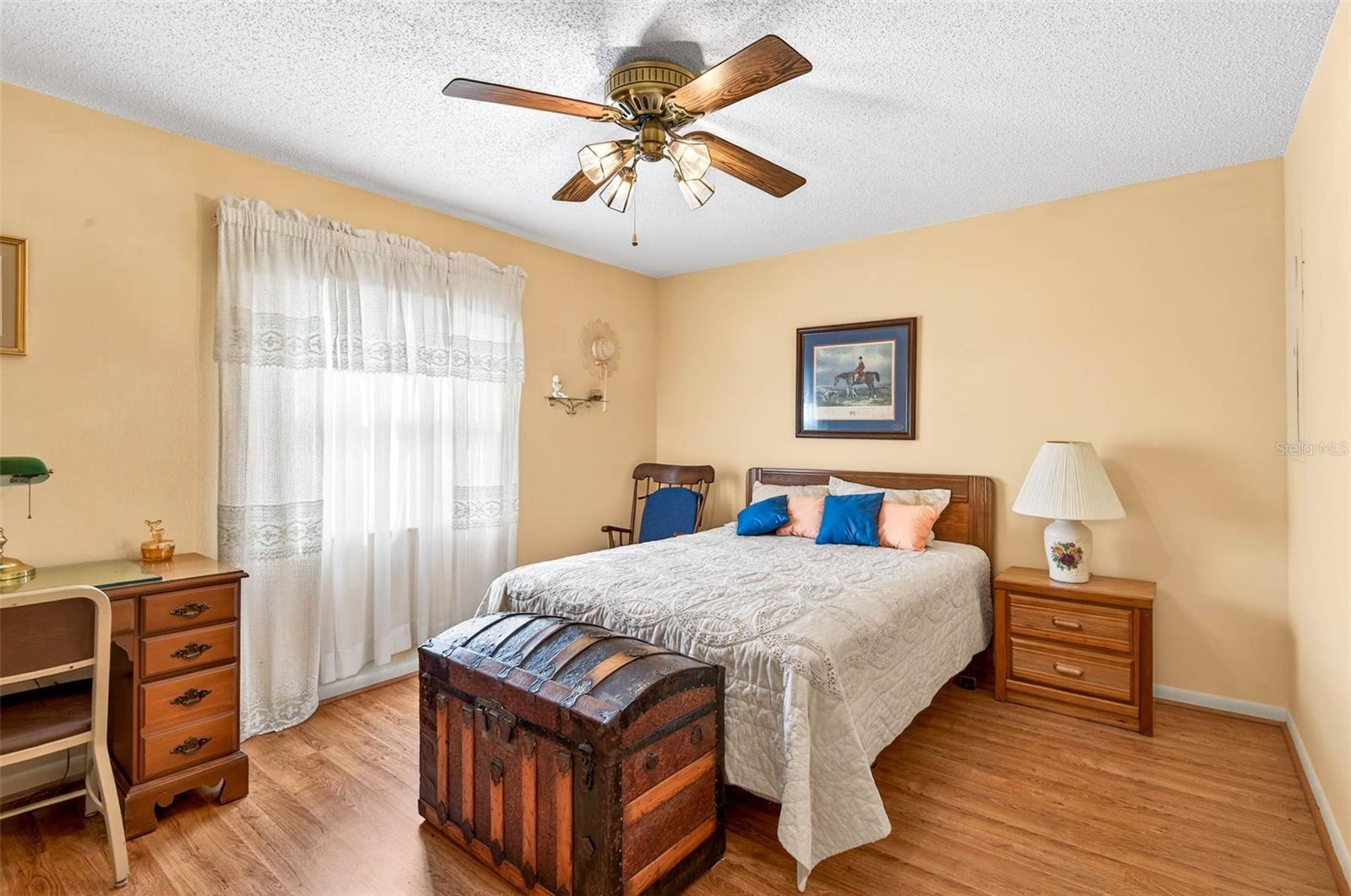 Listing photo id 23 for 37821 Willingham Avenue