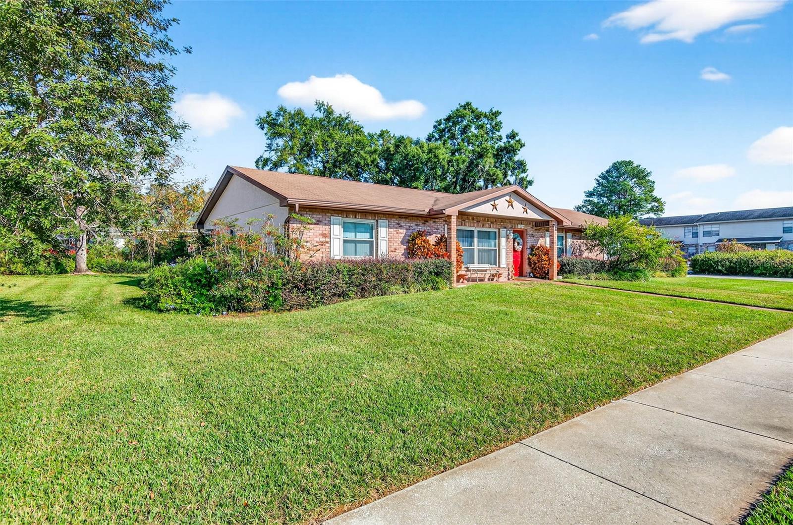 Listing photo id 1 for 37821 Willingham Avenue