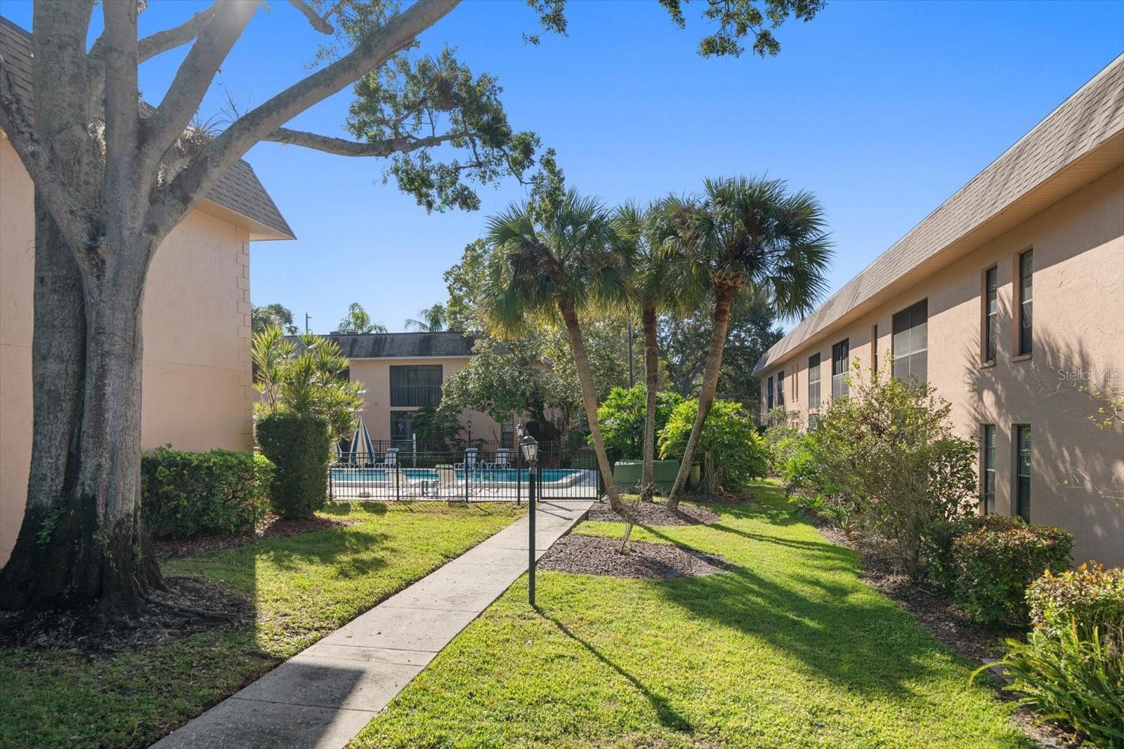 Image 21 of 48 For 100 Grand Boulevard 205