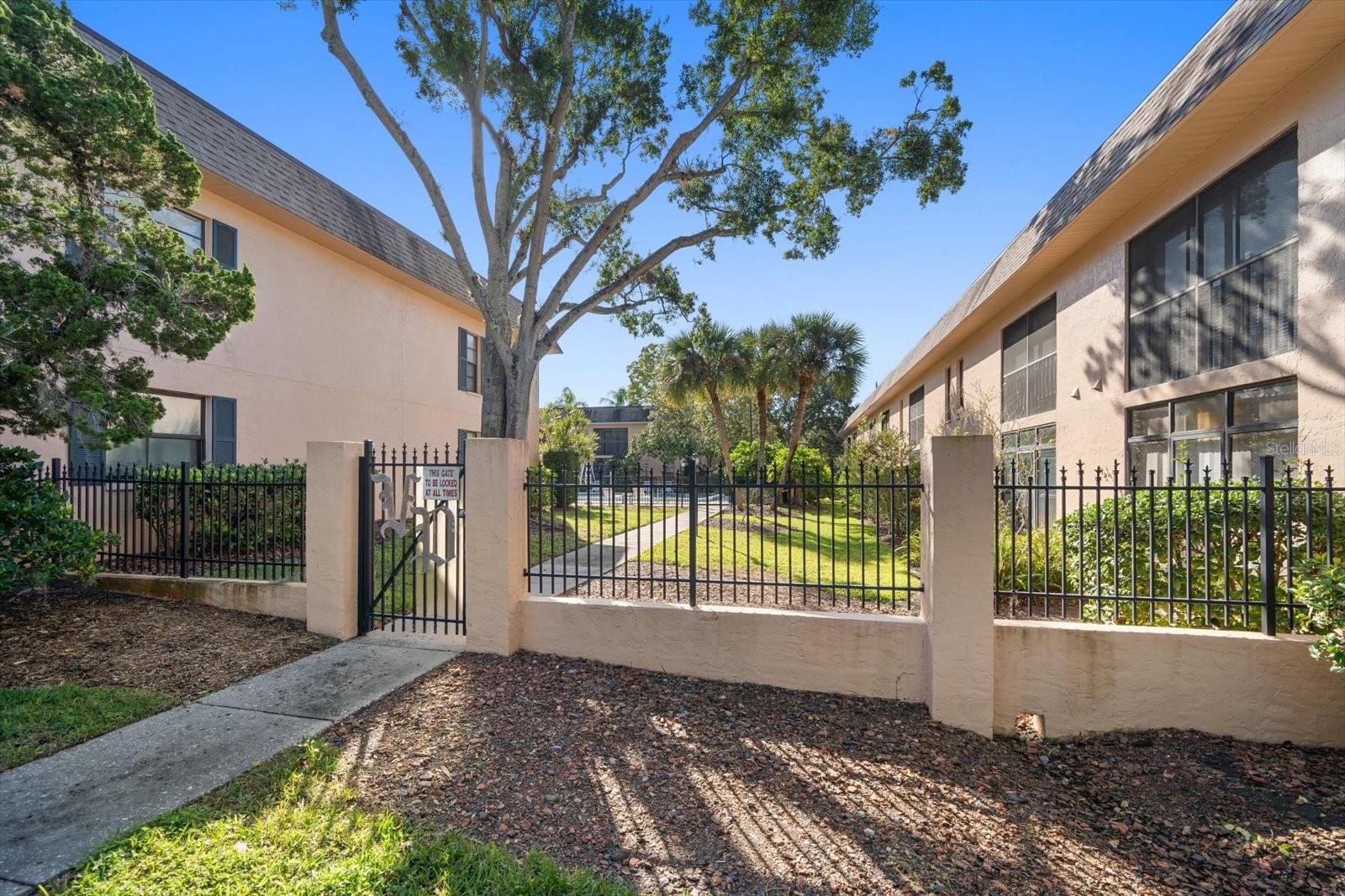 Image 23 of 48 For 100 Grand Boulevard 205