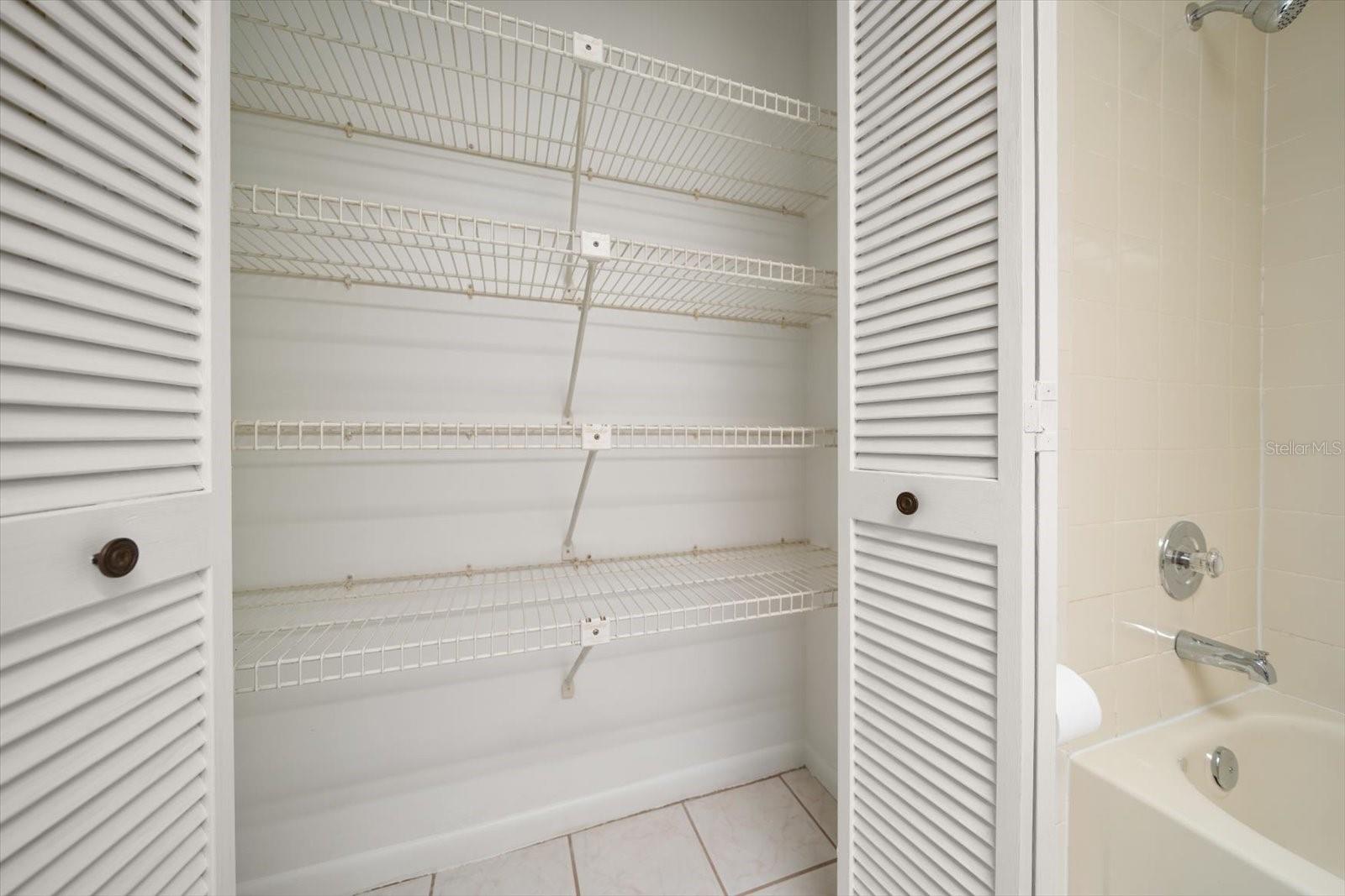 Image 32 of 48 For 100 Grand Boulevard 205