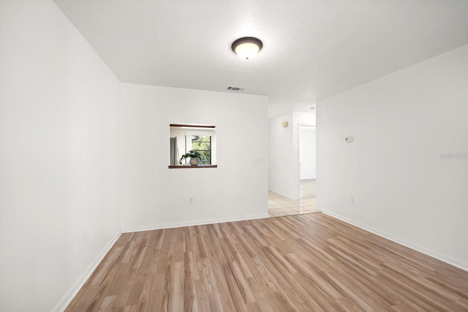 Image 36 of 48 For 100 Grand Boulevard 205