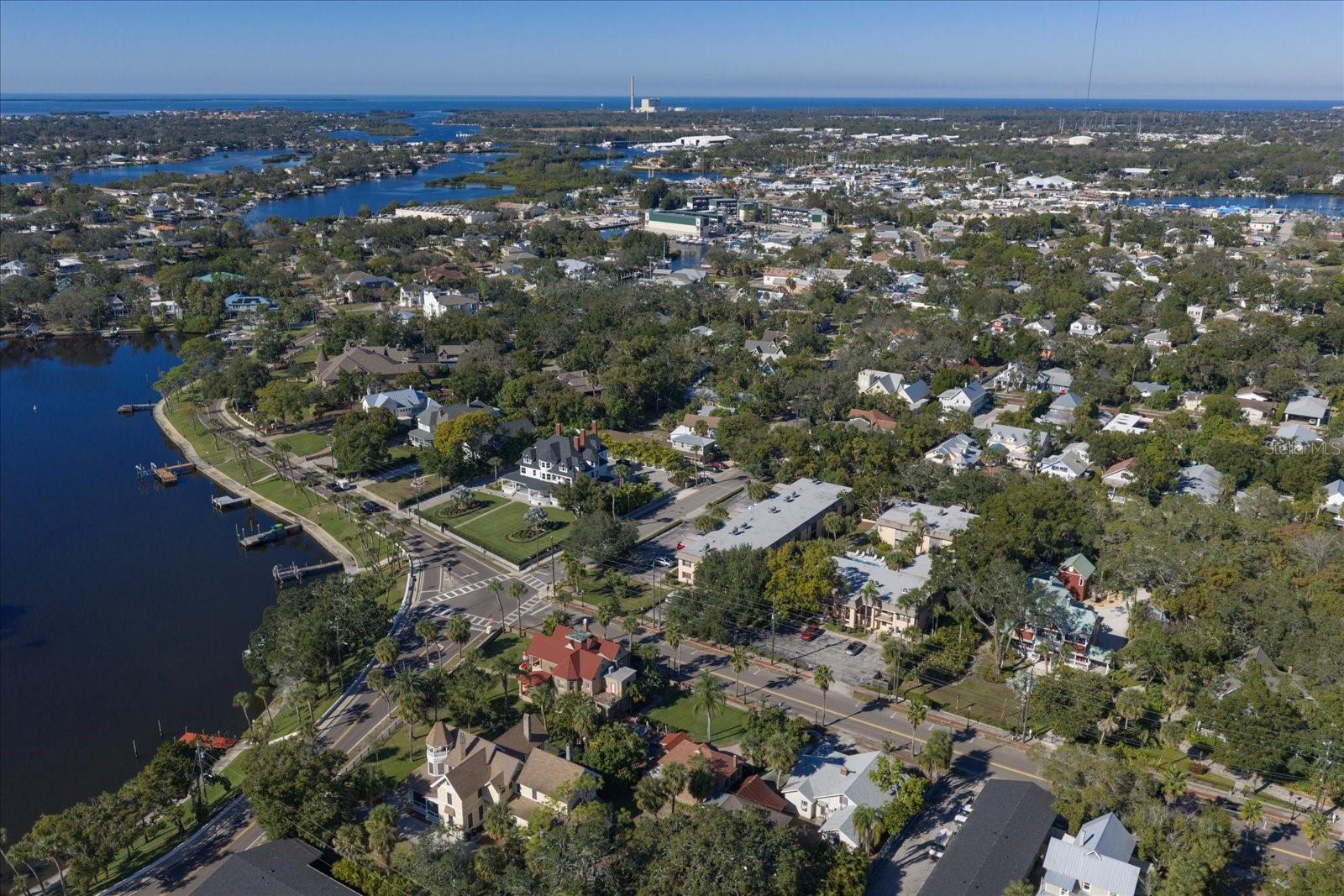 Image 40 of 48 For 100 Grand Boulevard 205