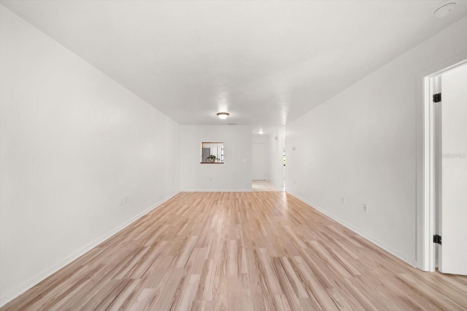 Image 7 of 48 For 100 Grand Boulevard 205