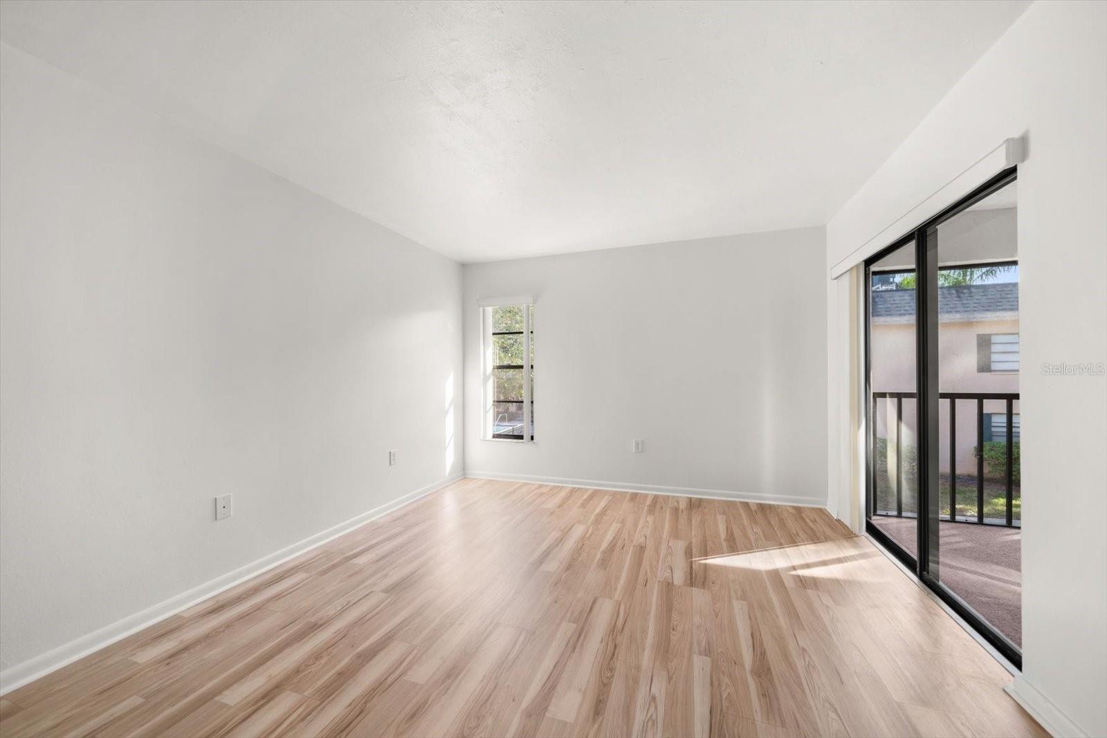 Image 8 of 48 For 100 Grand Boulevard 205