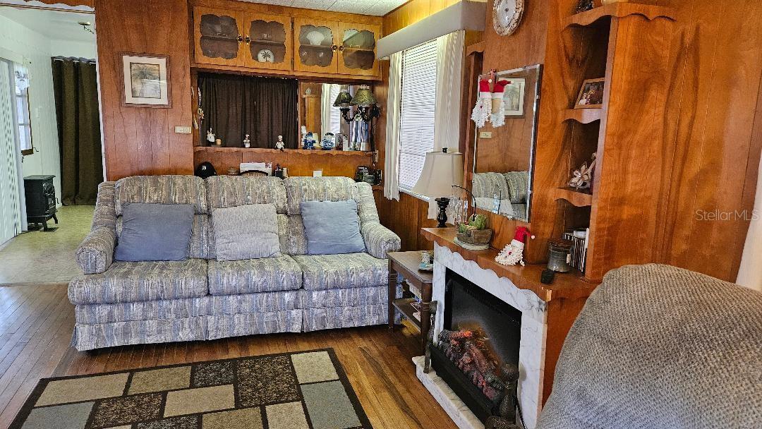 Image 10 of 18 For 8300 Seminole Boulevard 338