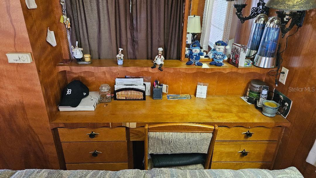 Image 11 of 18 For 8300 Seminole Boulevard 338