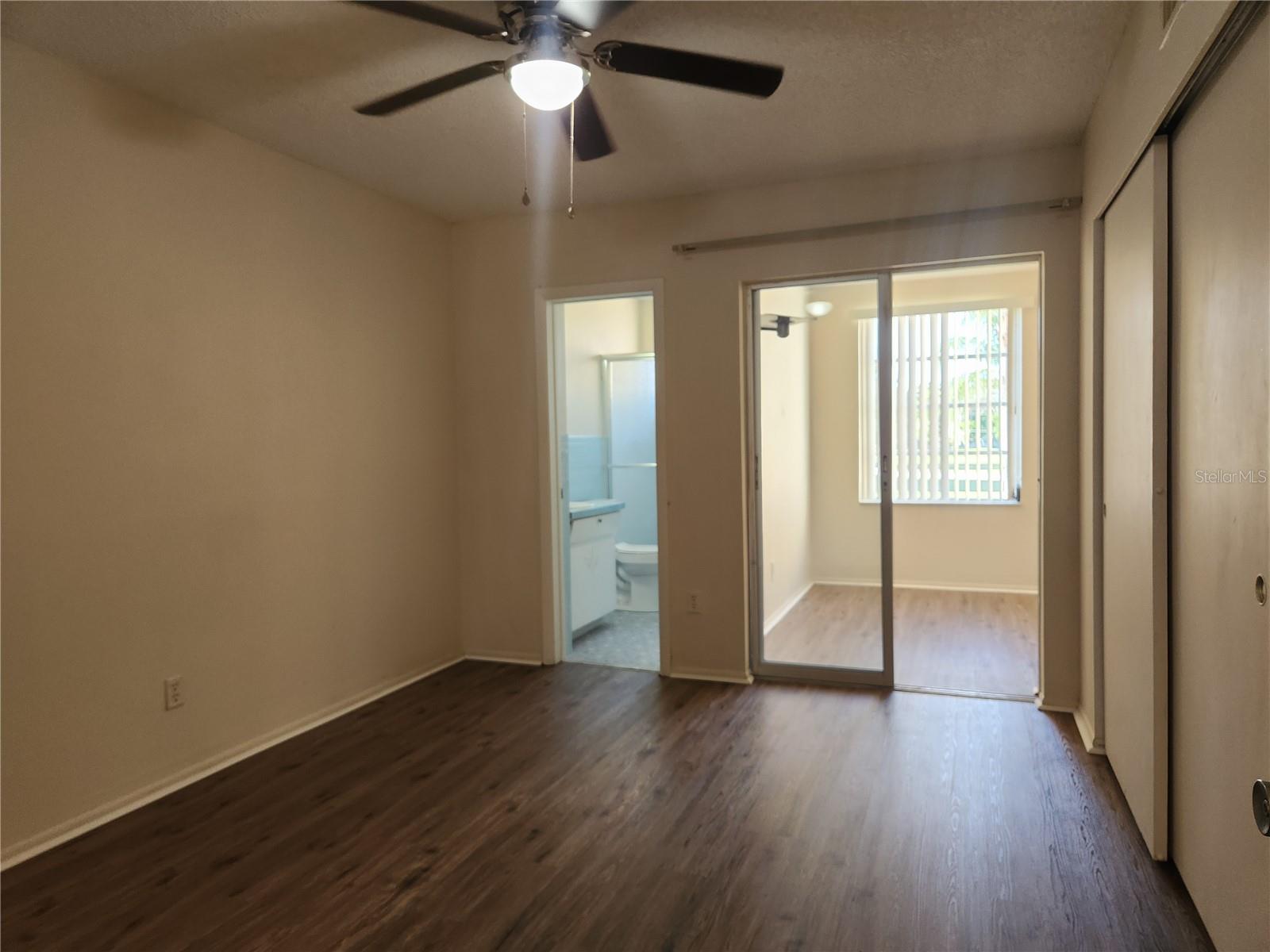 Image 9 of 24 For 2402 Ecuadorian Way 30