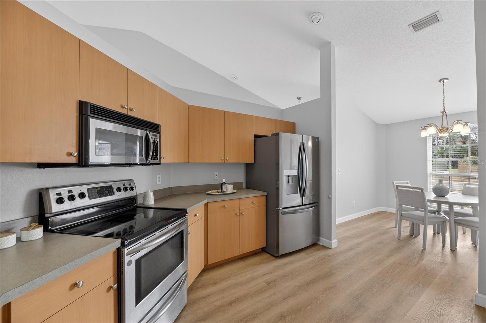 Image 13 of 37 For 7134 87th Lane