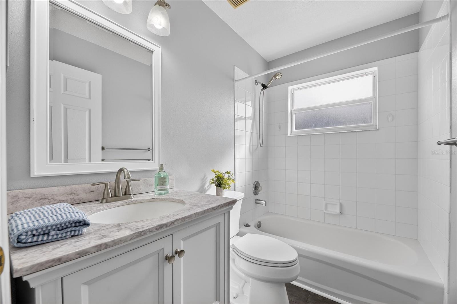 Image 15 of 37 For 7134 87th Lane