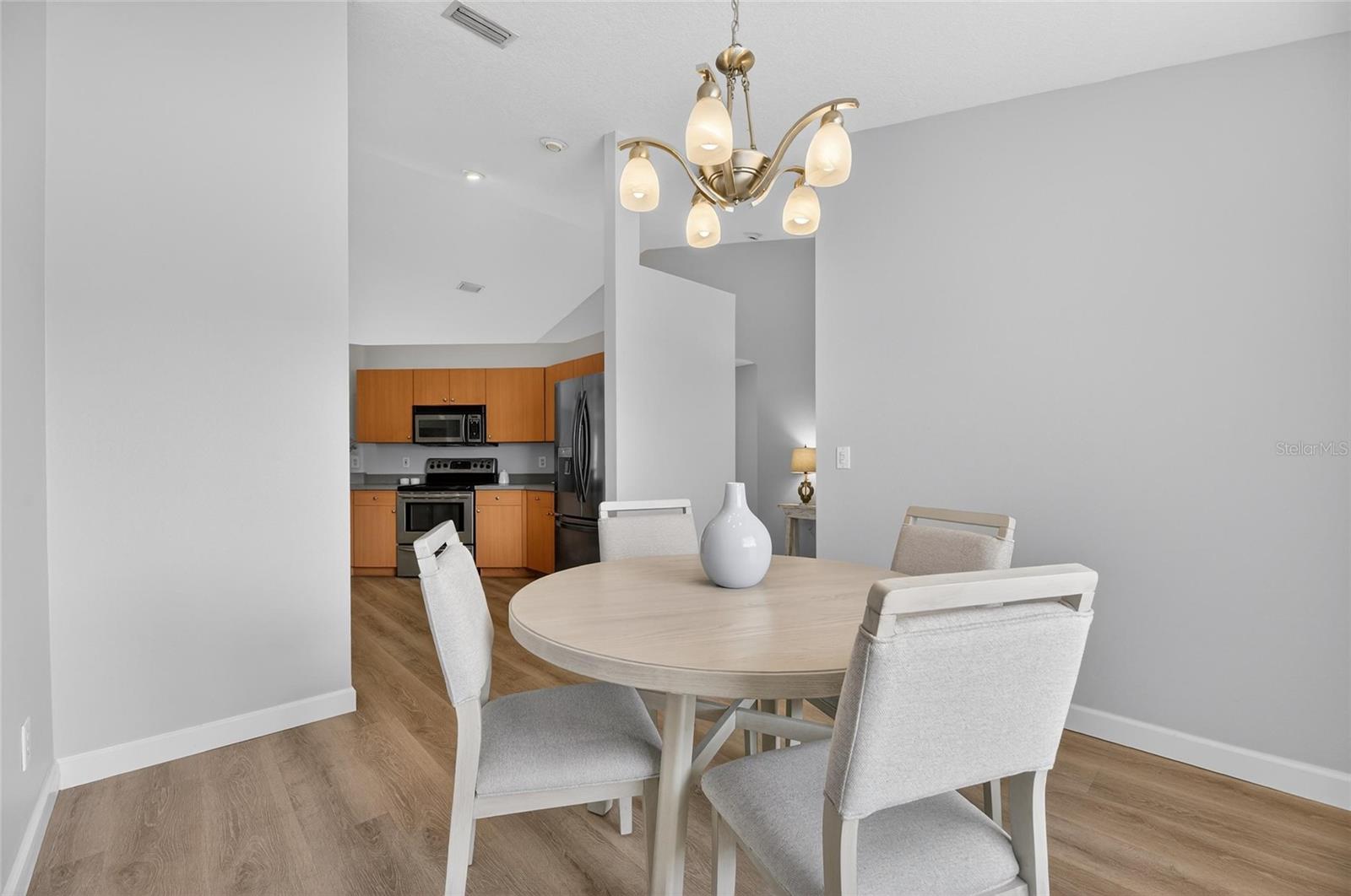 Image 7 of 37 For 7134 87th Lane