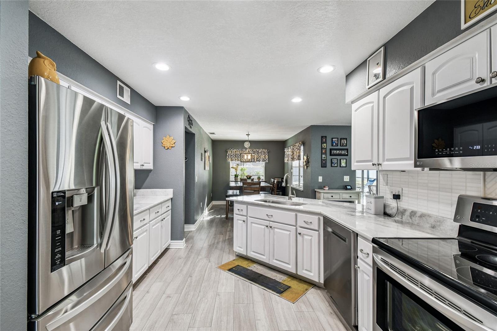 Image 12 of 70 For 9120 Brooker Drive