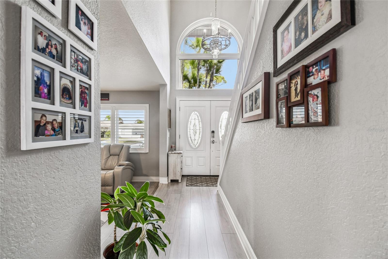 Image 5 of 70 For 9120 Brooker Drive