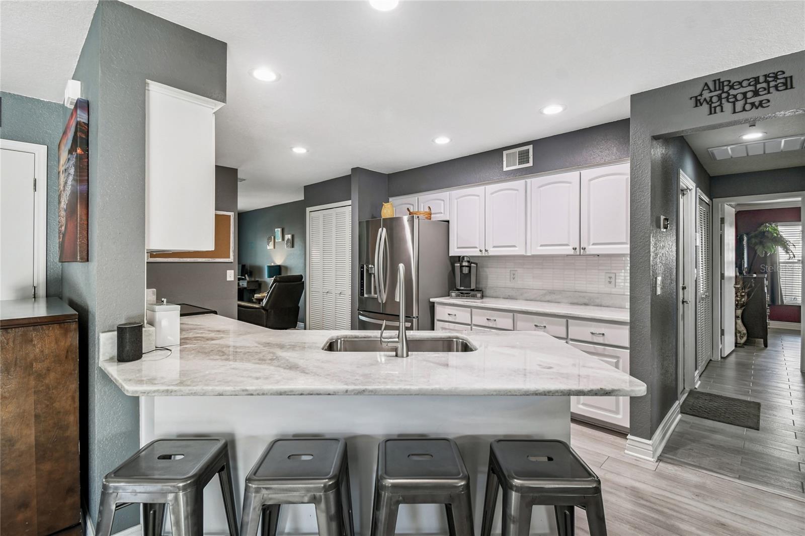 Image 6 of 70 For 9120 Brooker Drive