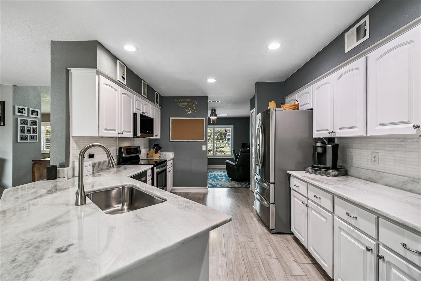 Image 8 of 70 For 9120 Brooker Drive