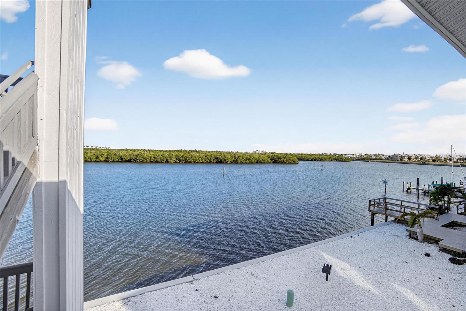 Image 41 of 95 For 813 Bahia Del Sol Drive 34