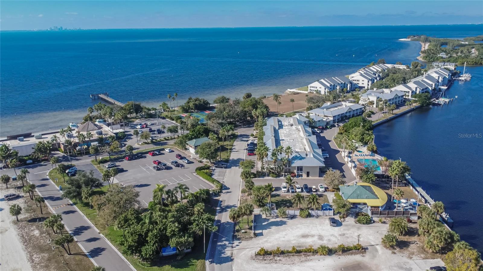 Image 58 of 95 For 813 Bahia Del Sol Drive 34