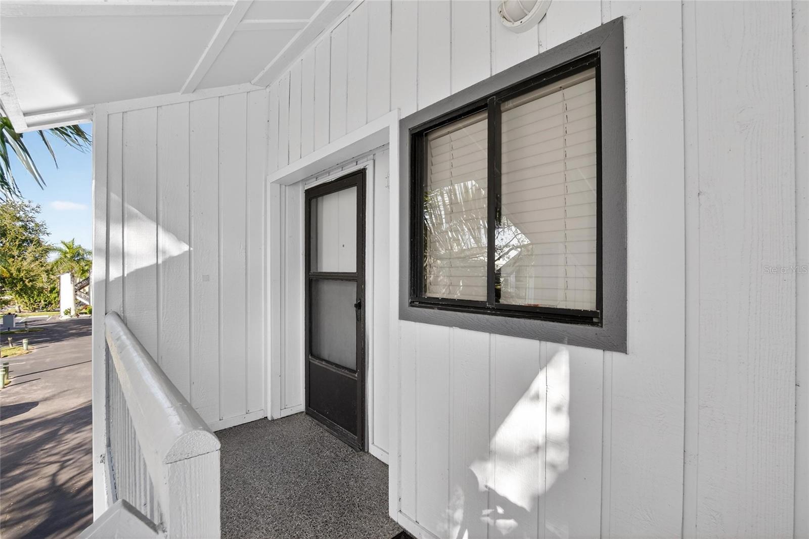 Image 6 of 95 For 813 Bahia Del Sol Drive 34