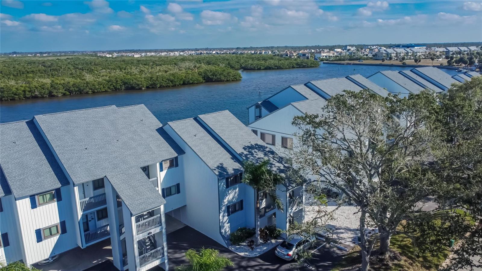 Image 82 of 95 For 813 Bahia Del Sol Drive 34