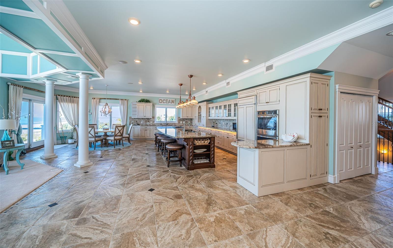 Image 41 of 90 For 934 Eldorado Avenue