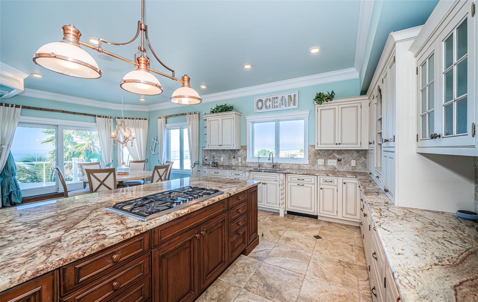 Image 45 of 90 For 934 Eldorado Avenue