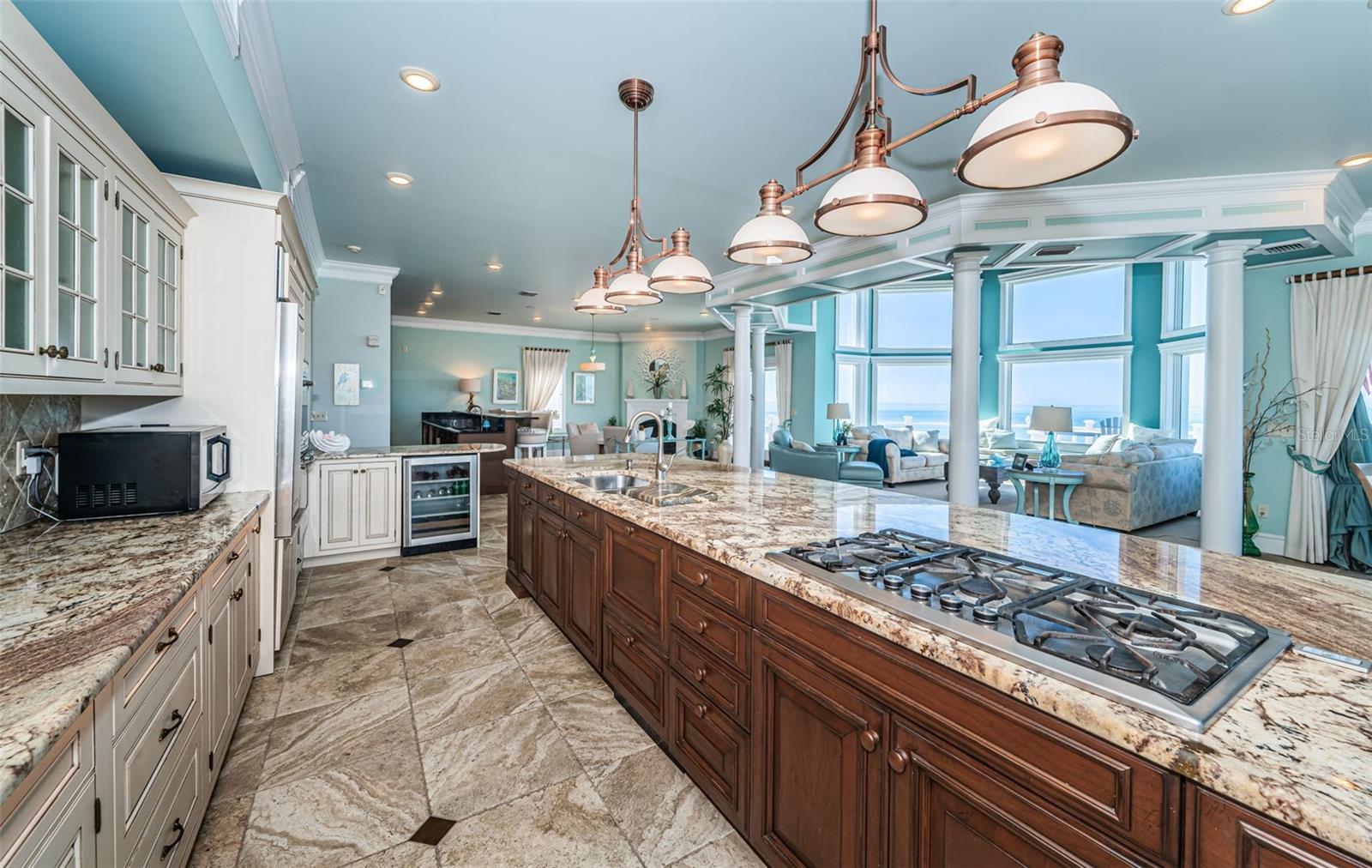 Image 46 of 90 For 934 Eldorado Avenue