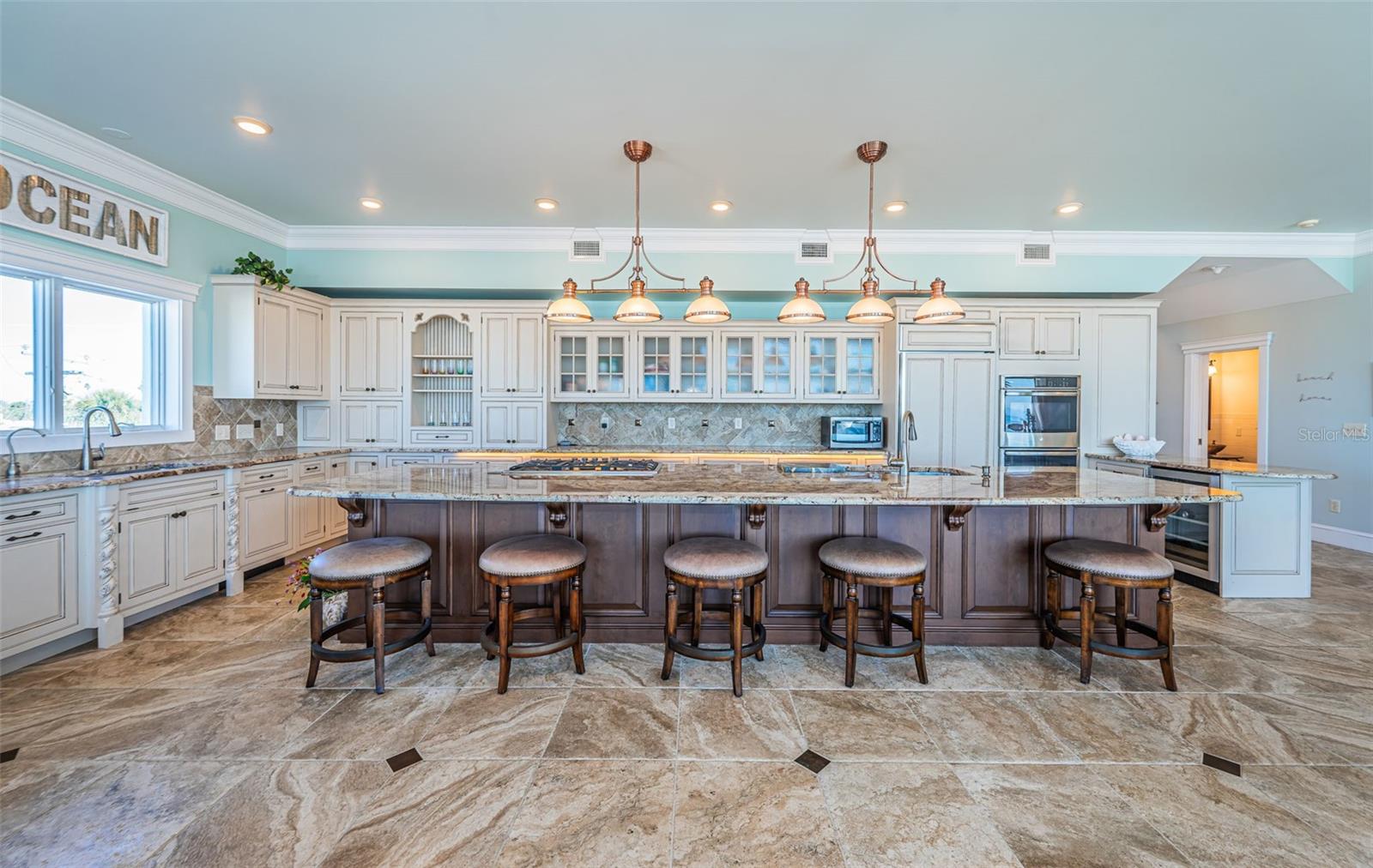 Image 49 of 90 For 934 Eldorado Avenue