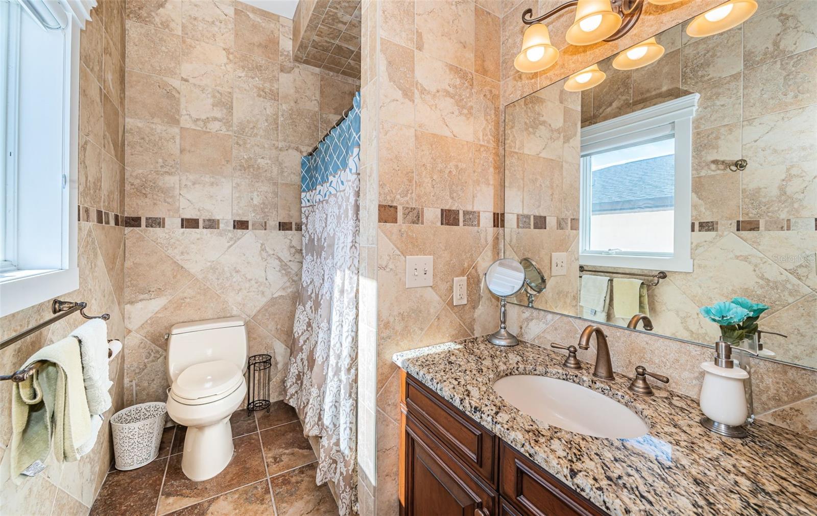 Image 55 of 90 For 934 Eldorado Avenue